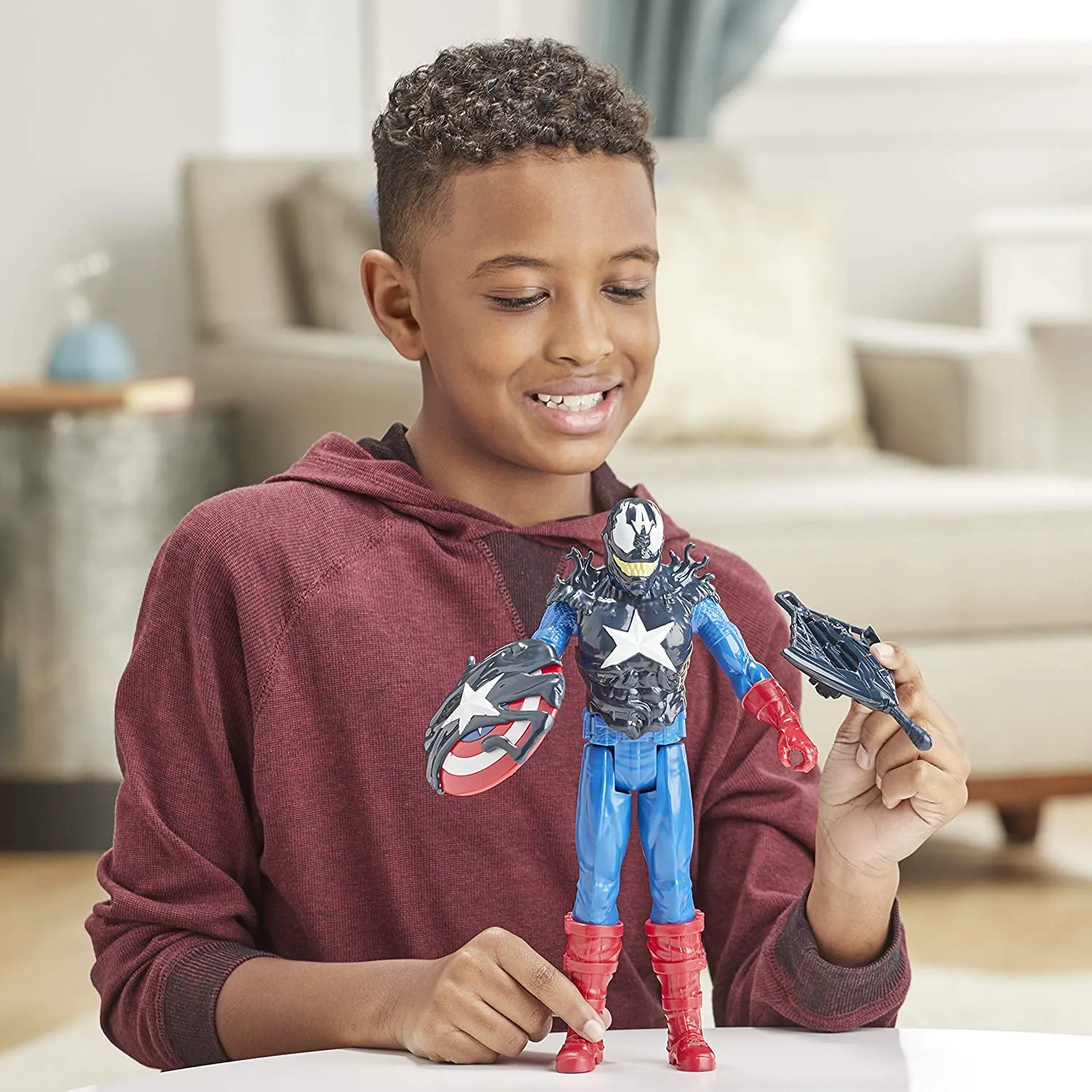 Hasbro Spider-Man Maximum Venom Titan Hero Venom Captain America with Starter, Projectile, 6 Accessories, Age 4 