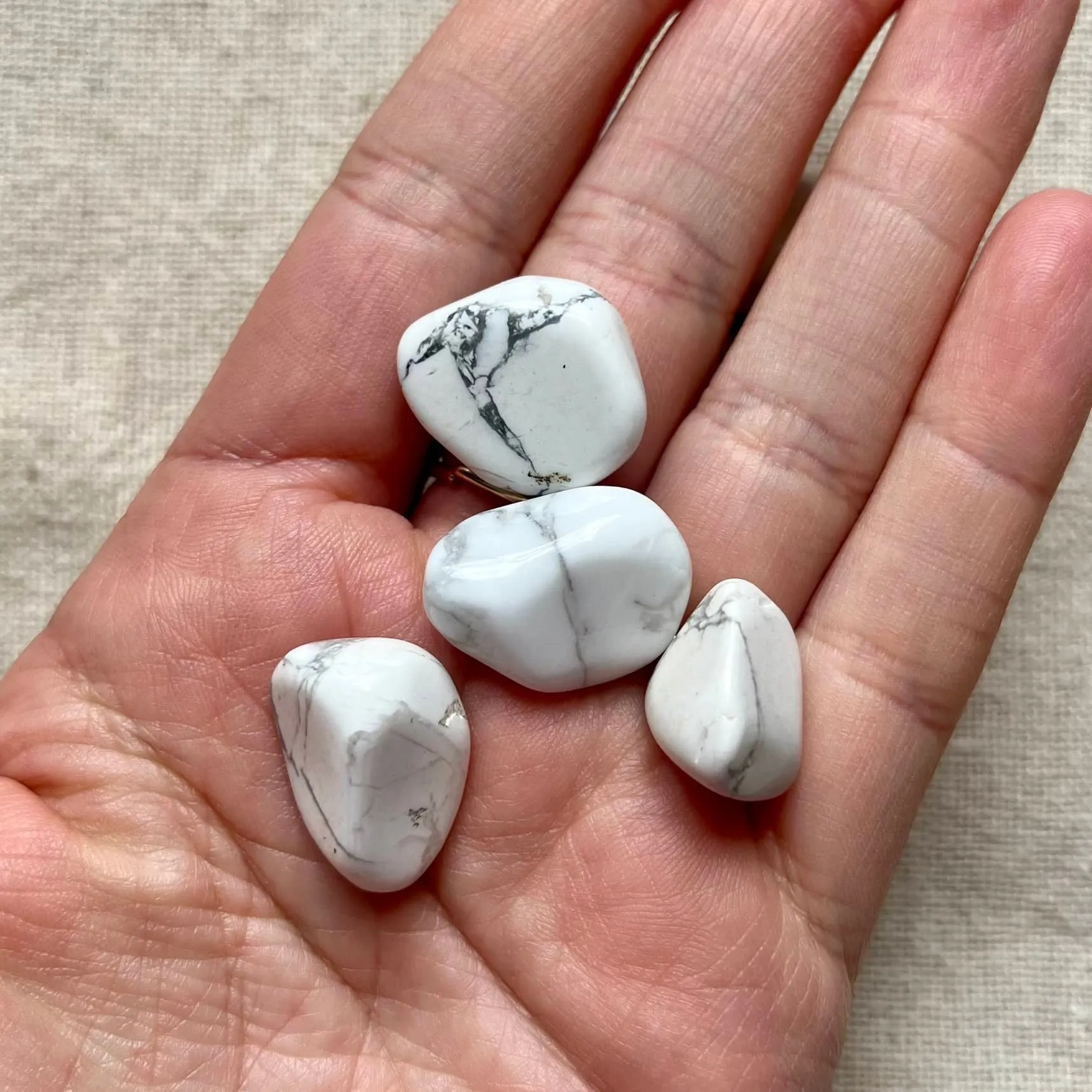 Howlite Tumble Stone