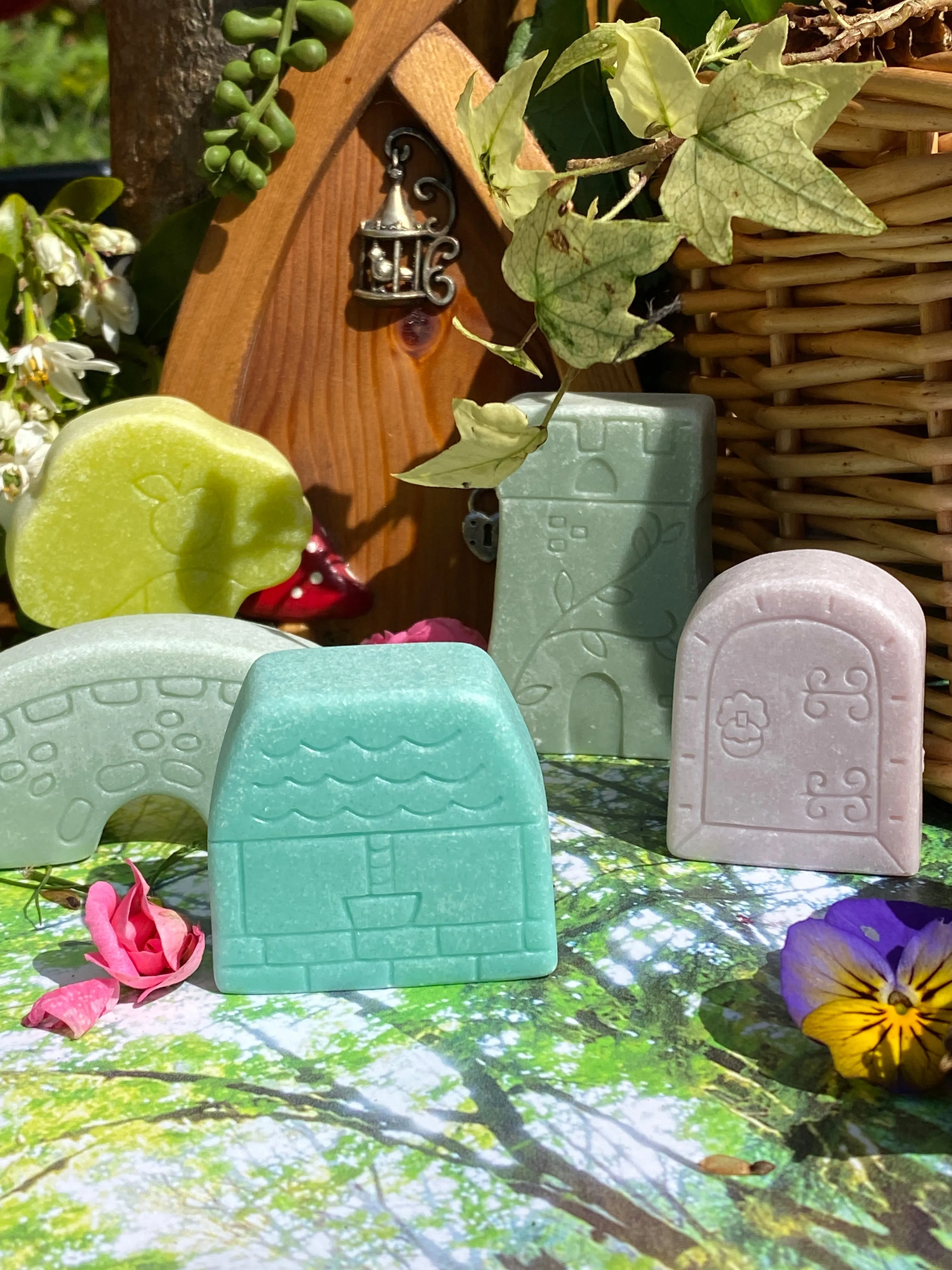 Little Lands – Enchanted World