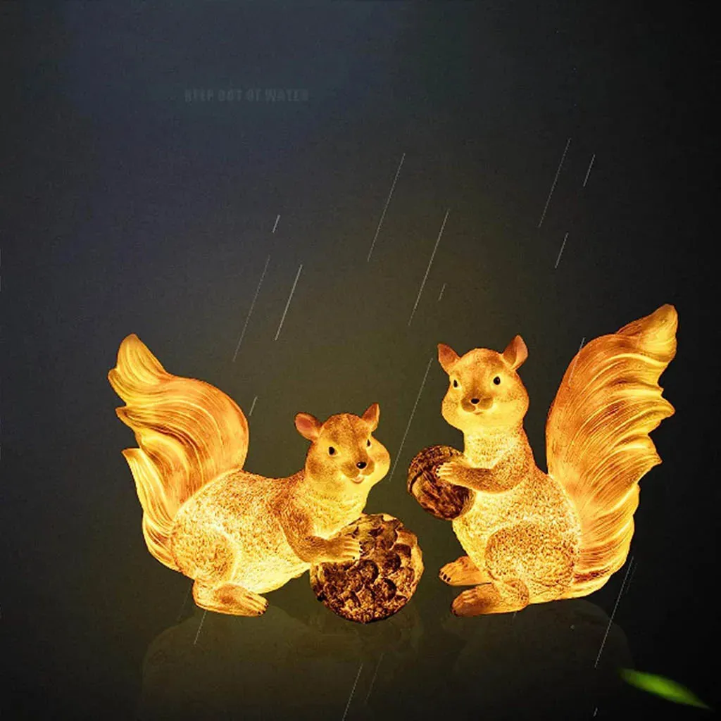 Sparkling Squirrel Solar Energy Outdoor Light (9262)